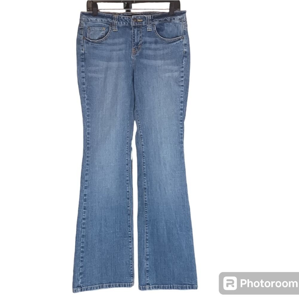 A.N.A Classic Boot Cut Cotton Spandex Jeans. Women's Regular Size 8